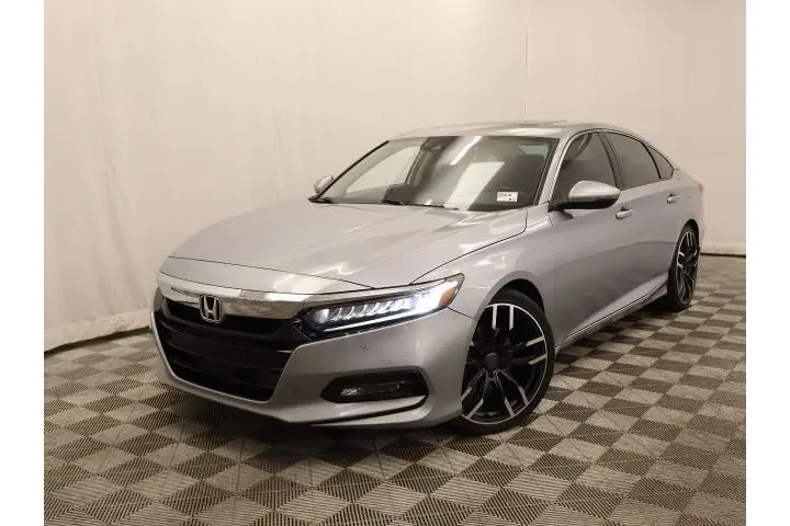$18957 : Honda Accord 2018 Touring 4d image 3