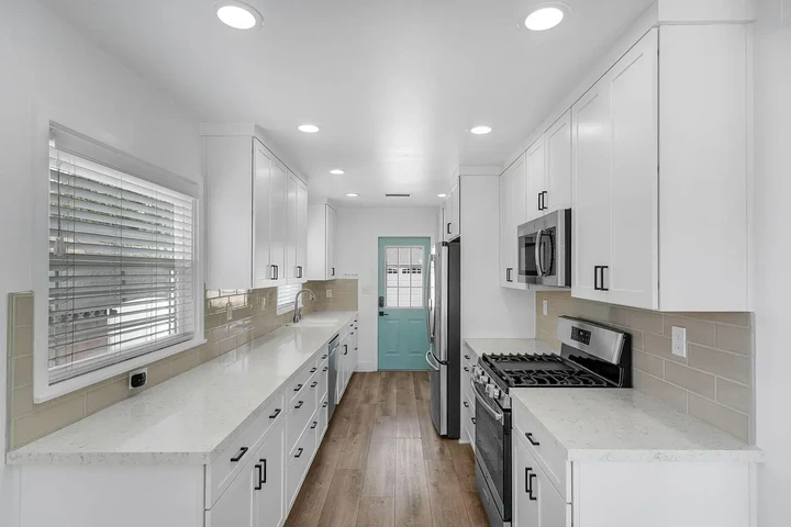 $3000 : Casa en Renta 3Rec 2Banos image 4