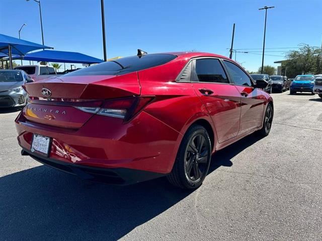 $16995 : Pre-Owned 2021 Elantra SEL Se image 6