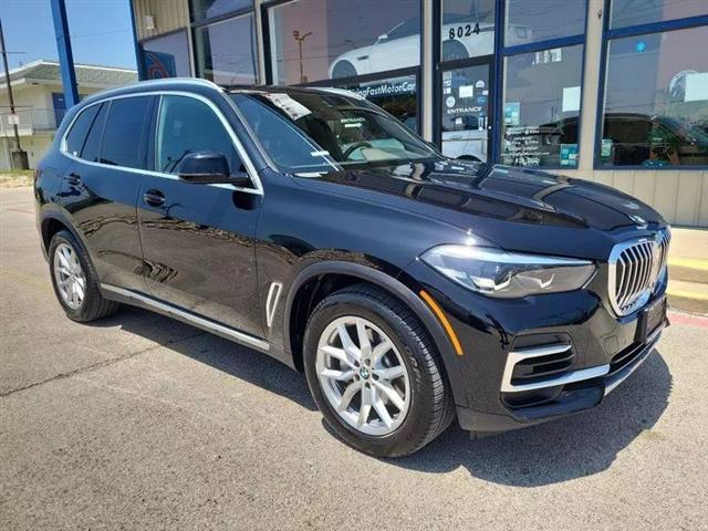 2022 BMW X5 xDrive40i image 1