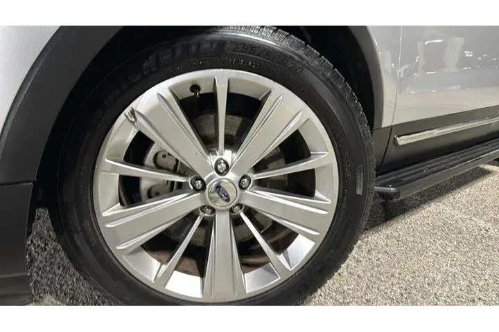 $17435 : Ford Explorer 2019 Limited 4 image 9
