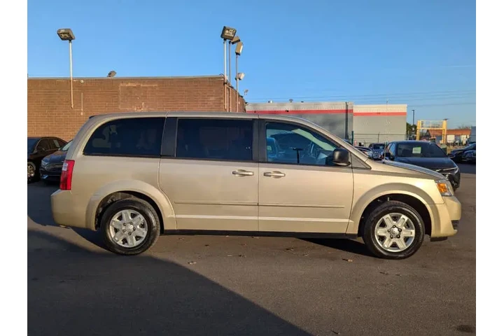 $6995 : 2010 Grand Caravan SE image 4