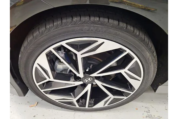 $22591 : Hyundai IONIQ 6 2023 SEL 4dr image 10