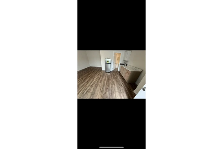 $1400 : Estudio para una sola Persona image 1