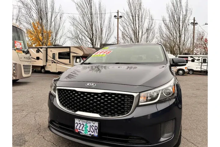 $8998 : 2016 Sedona LX image 10