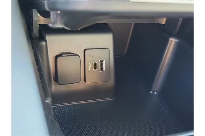 $39988 : Ford Explorer 2025 Active 4d image 9