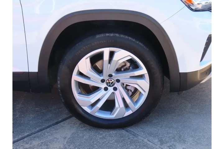 $26999 : Volkswagen Atlas 2023 SE 4dr image 9