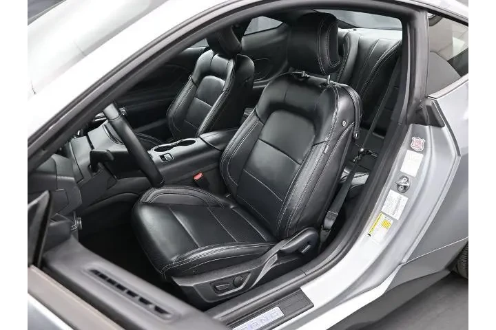 $28900 : Ford Mustang 2024 EcoBoost P image 9