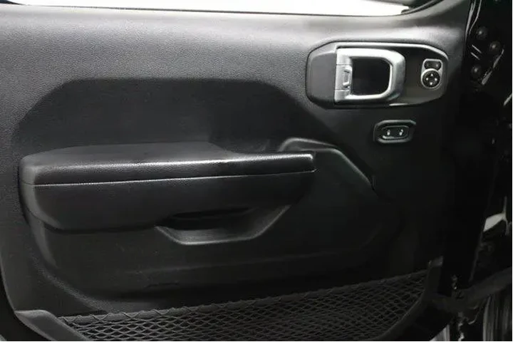 $34915 : Jeep Wrangler Unlimited 2020 image 3