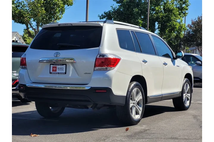 $11199 : 2011 Highlander Limited image 5