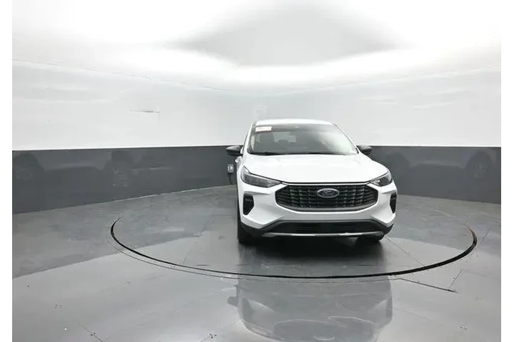 $19935 : Ford Escape 2023 AWD Active image 2