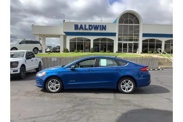 $19950 : Ford Fusion Hybrid 2018 S 4d image 4