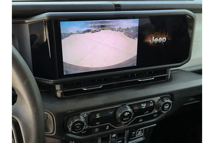 $35900 : Jeep Wrangler 2024 4x4 Sport image 10