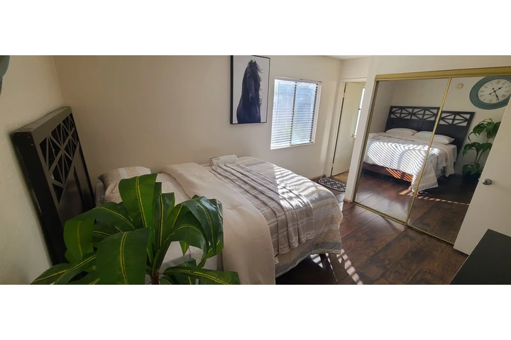 $1100 : Cuarto en renta Baldwin Park image 4