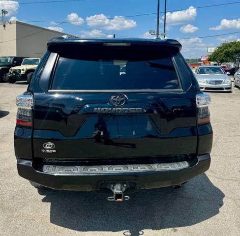 $18900 : 2016 4Runner SR5 image 8