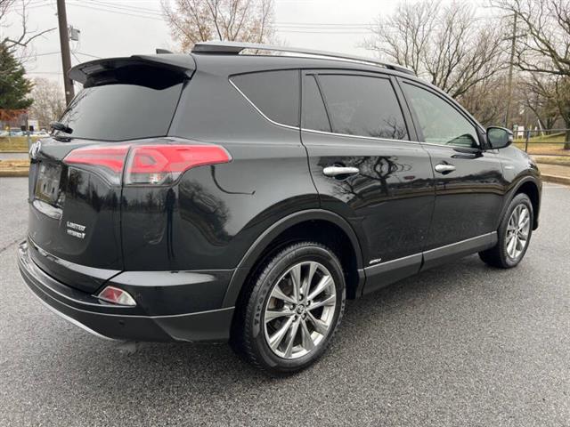 $16900 : 2017 RAV4 Hybrid Limited image 6