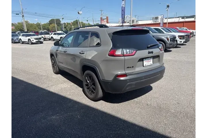 Jeep Cherokee 2023 4x4 Altit image 7