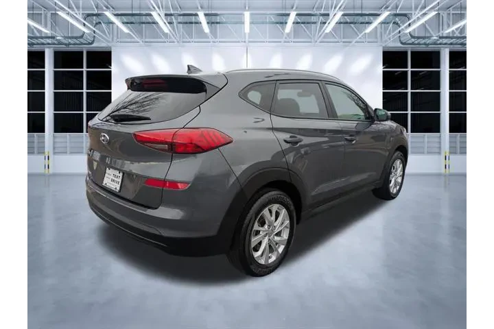 $18900 : Hyundai TUCSON 2021 Value 4d image 4