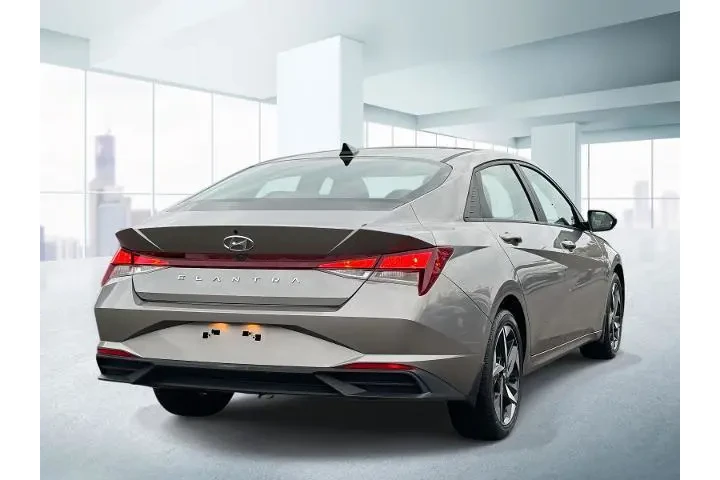 $17888 : Hyundai ELANTRA 2023 SEL 4dr image 3