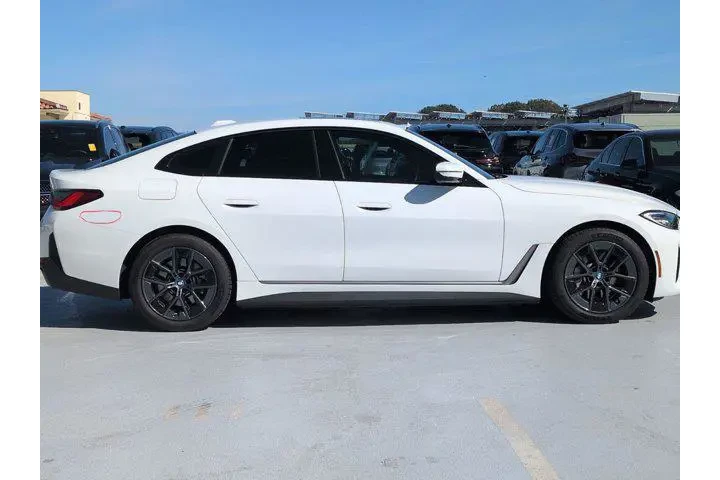 $31995 : BMW i4 2023 eDrive35 Gran Co image 4