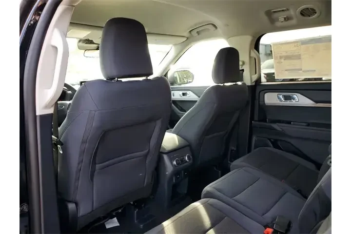 $30991 : Ford Explorer 2025 Active 4d image 7