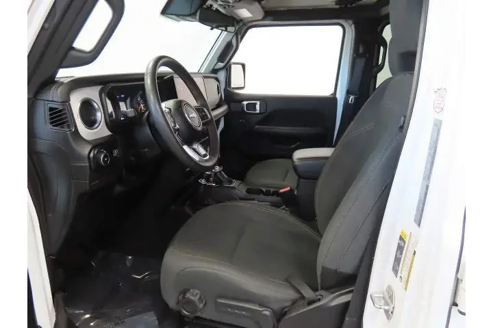 $36283 : Jeep Wrangler 2024 4x4 Sahar image 10