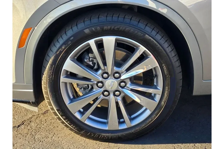 $39643 : Cadillac XT6 2025 Premium Lu image 9