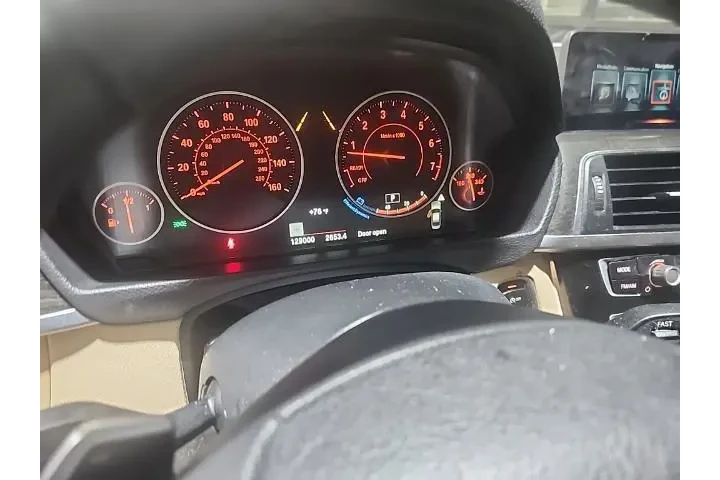 $10258 : BMW 3 Series 2017 330i 4dr S image 2