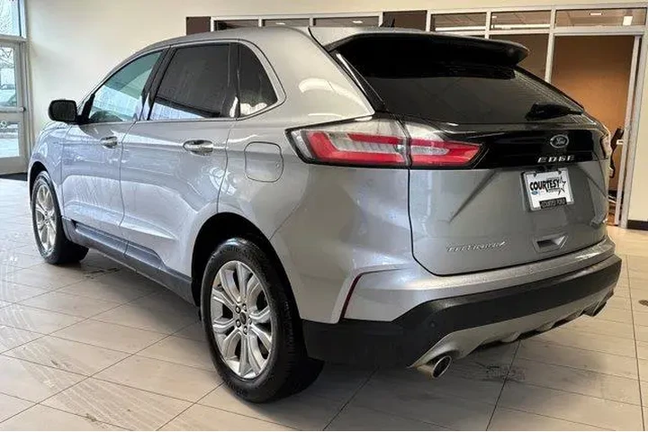 $28352 : Ford Edge 2023 AWD Titanium image 6