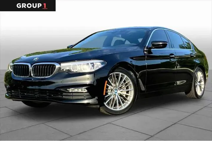 $16998 : BMW 5 Series 2018 530i 4dr S image 1