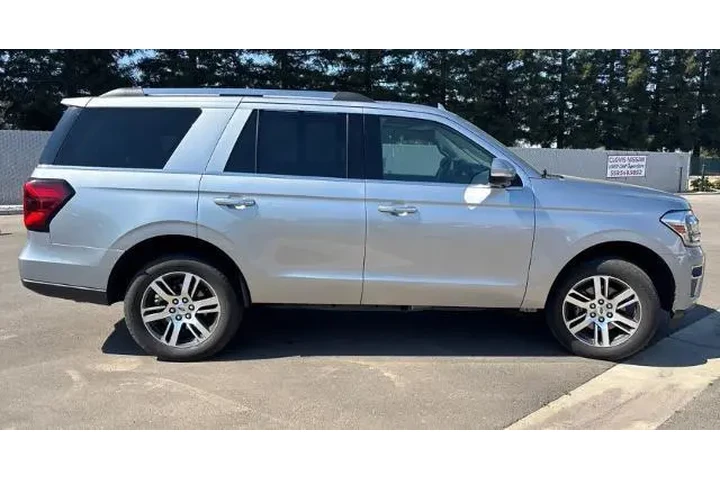 $39000 : Ford Expedition 2022 4x2 Lim image 2