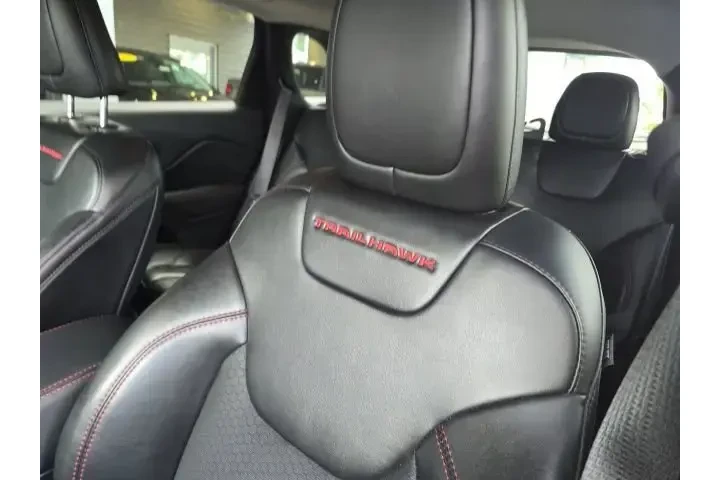 $21955 : Jeep Cherokee 2021 4x4 Trail image 9