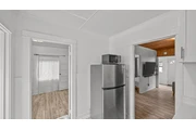 $800 : Home includes 2 bedrooms ! thumbnail