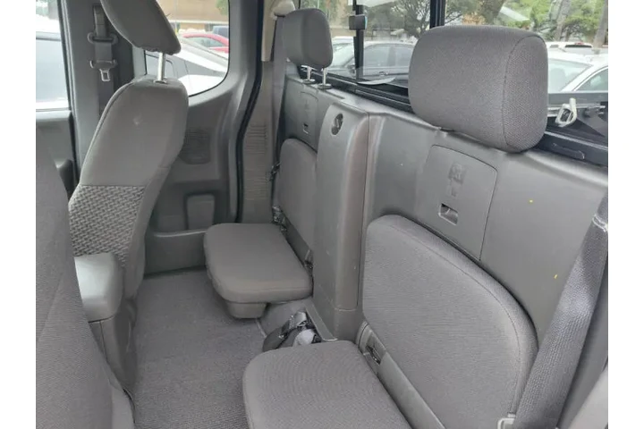 $13800 : 2020 Frontier SV image 3
