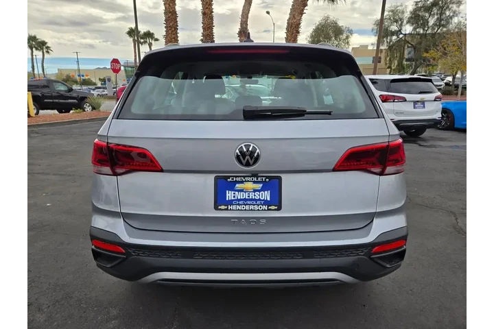 $17994 : Volkswagen Taos 2023 S 4dr S image 5
