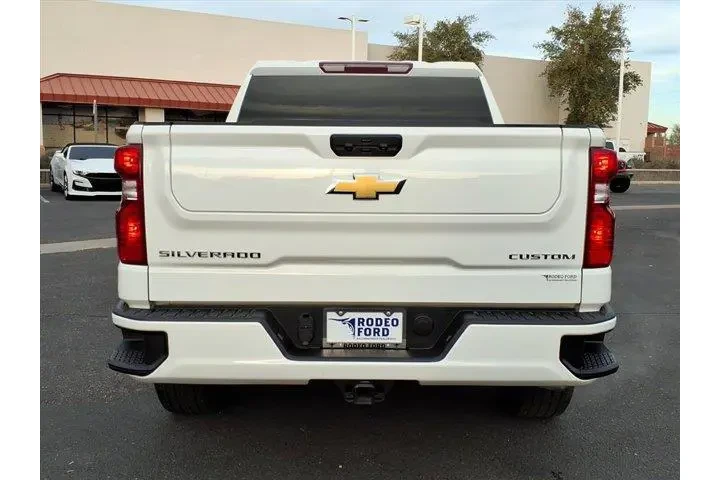$32900 : Chevrolet Silverado 1500 202 image 4