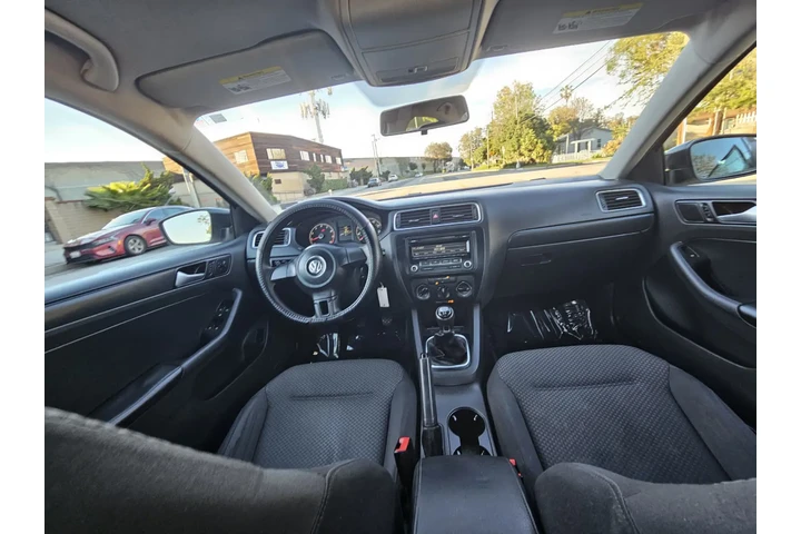 $6000 : Limpio image 4