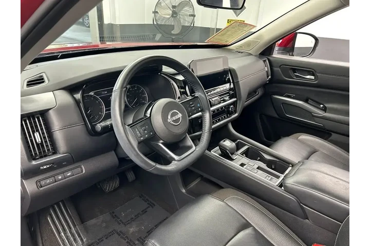 $30994 : Nissan Pathfinder 2024 SL 4d image 10