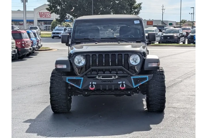 $28420 : Jeep Wrangler Unlimited 2021 image 8