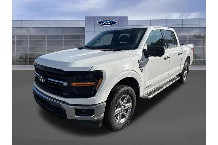 $39208 : Ford F-150 2024 4x4 XLT 4dr image 8
