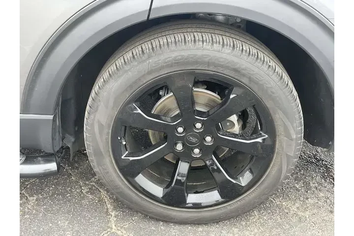 $32990 : Ford Explorer 2023 ST-Line 4 image 9