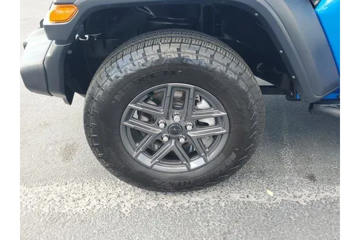 $38776 : Jeep Wrangler 2024 4x4 Sport image 5