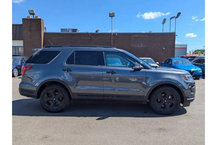 $18572 : 2019 Explorer Sport image 4