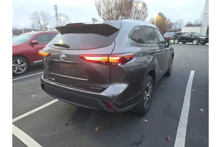 $38678 : Toyota Highlander 2024 AWD X image 6