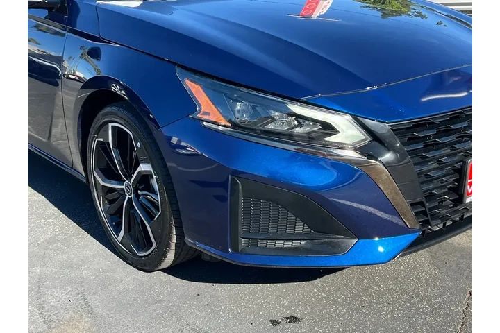 $21998 : Nissan Altima 2024 2.5 SR 4d image 9