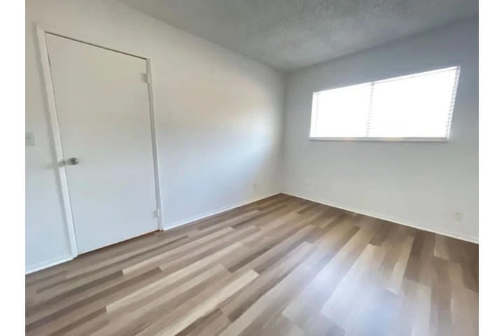 $1550 : 1 Bedroom Apt in Inglewood image 8