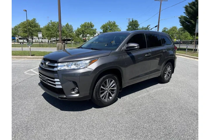 $19900 : 2018 Highlander XLE image 3