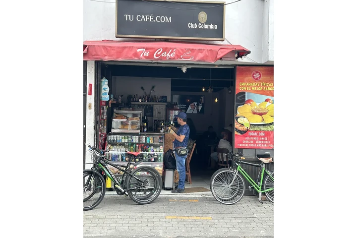 Este es tu negocio: Café Bar image 5