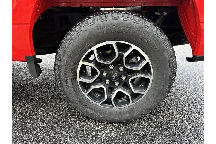 $40000 : Ford F-150 2023 4x4 XLT 4dr image 5