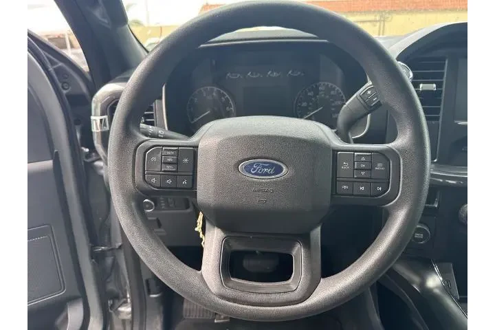 $38503 : Ford F-150 2023 4x2 XL 4dr S image 5